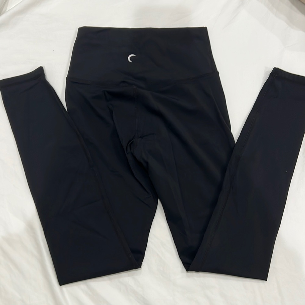 Zyia ankle length black leggings